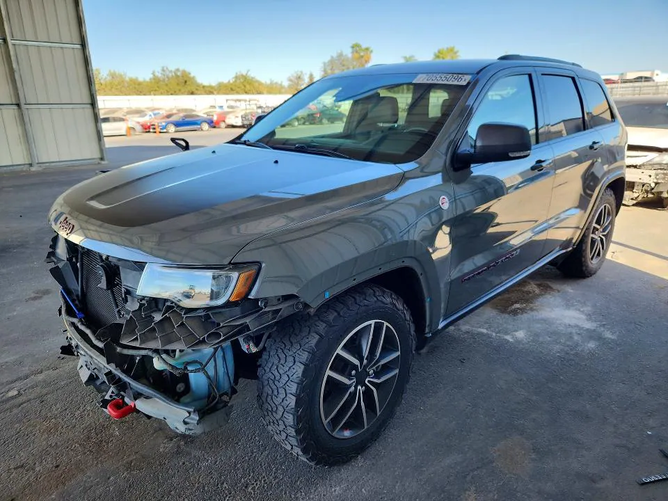 2020 Jeep Grand Cherokee VIN 1C4RJFLT4LC323211 фото 1