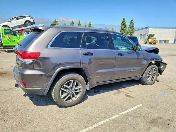 1C4RJFBG3MC698156 — 2021 Jeep Grand Cherokee, фото 3 с аукциона Copart, Передняя часть