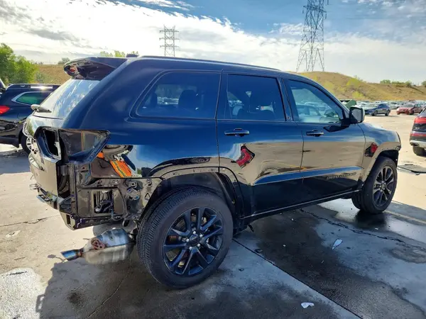 1C4RJFAG3MC515260 — 2021 Jeep Grand Cherokee, фото 3 с аукциона Copart 05.10.2026, Передняя часть