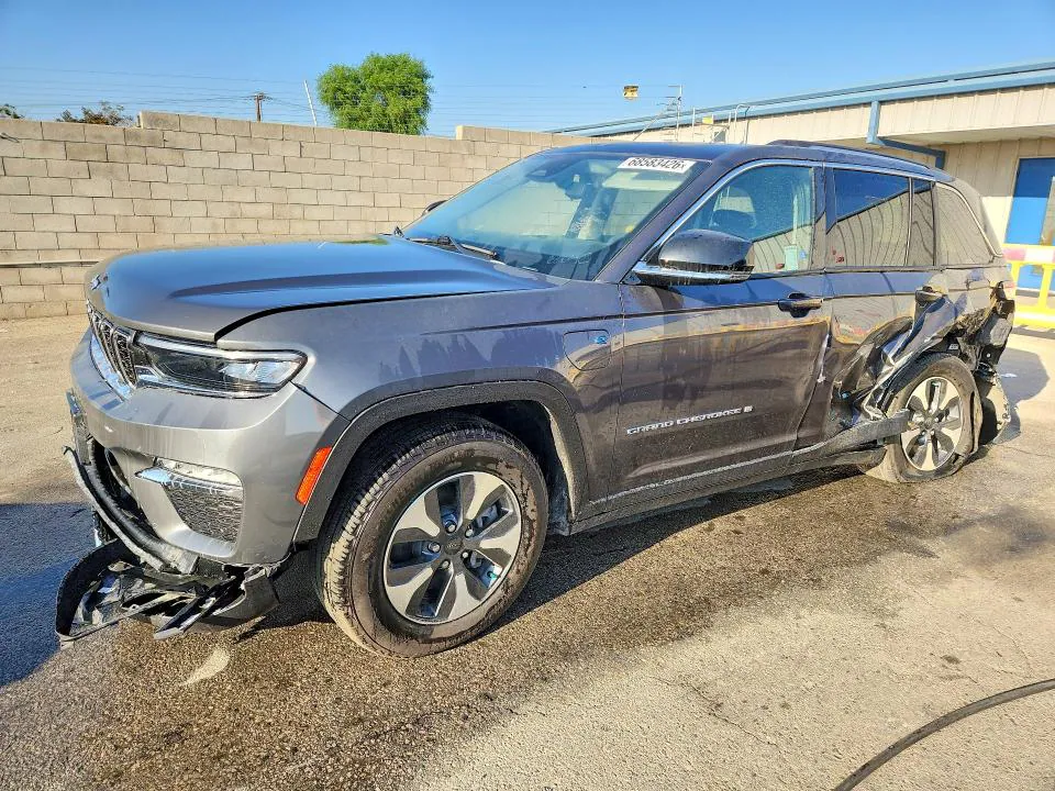2022 Jeep Grand Cherokee VIN 1C4RJYB62N8716301 фото 1