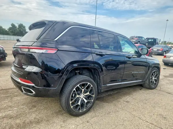1C4RJYE65N8760045 — 2022 Jeep Grand Cherokee, фото 3 с аукциона Copart, Передняя часть