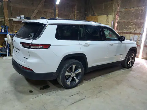 2023 Jeep Grand Cherokee VIN 1C4RJKBG4P8740107 фото 3