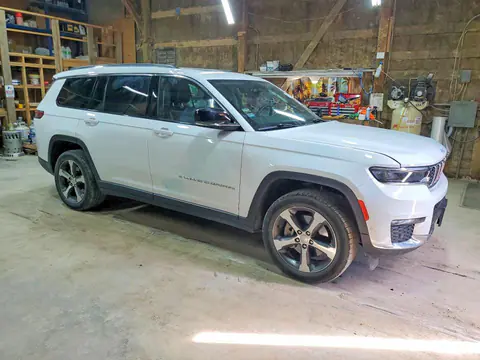 2023 Jeep Grand Cherokee VIN 1C4RJKBG4P8740107 фото 4