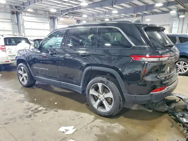 1C4RJHBG7PC530472 — 2023 Jeep Grand Cherokee, фото 2 с аукциона Copart, Передняя часть