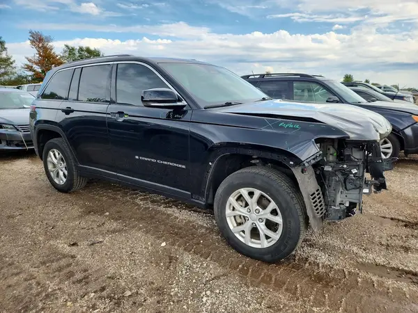 1C4RJHBG5P8910686 — 2023 Jeep Grand Cherokee, фото 4 с аукциона Copart, Передняя часть