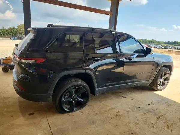 1C4RJGAG5PC647785 — 2023 Jeep Grand Cherokee, фото 3 с аукциона Copart, Задняя часть