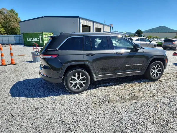 1C4RJHBG4PC613213 — 2023 Jeep Grand Cherokee, фото 3 с аукциона Copart, Мелкие вмятины и царапины