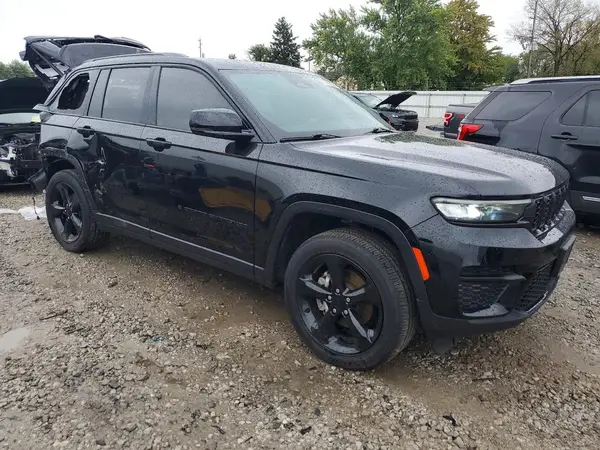 1C4RJHAG0PC594886 — 2023 Jeep Grand Cherokee, фото 4 с аукциона Copart, Задняя часть
