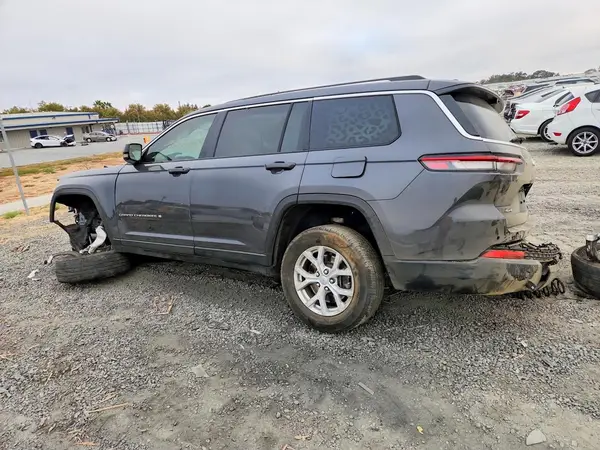 1C4RJKBG8P8878958 — 2023 Jeep Grand Cherokee, фото 2 с аукциона Copart, Передняя часть
