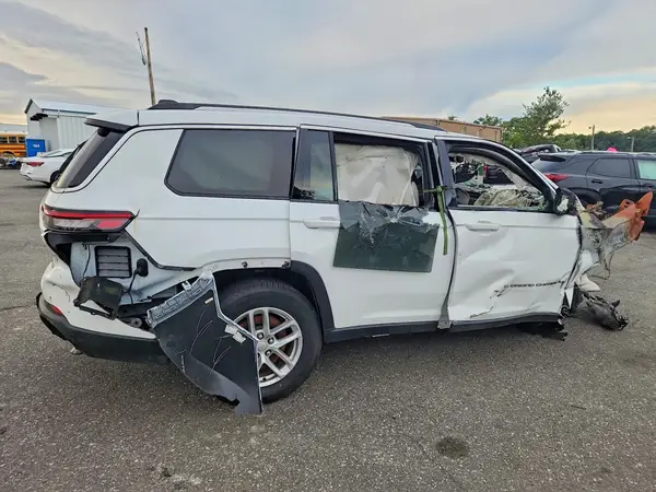 1C4RJKAG3P8871238 — 2023 Jeep Grand Cherokee, фото 3 с аукциона Copart 30.09.2026, Пожар