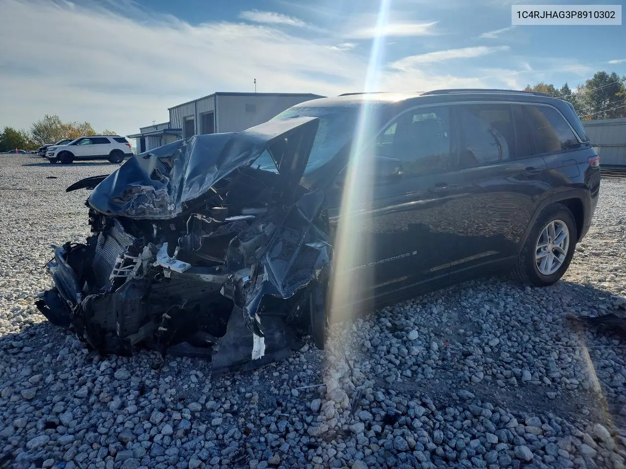 2023 Jeep Grand Cherokee Laredo VIN 1C4RJHAG3P8910302 фото 1