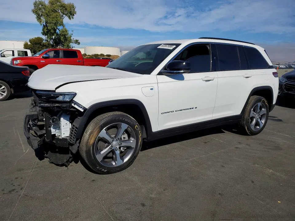 2024 Jeep Grand Cherokee VIN 1C4RJYB67RC114545 фото 1