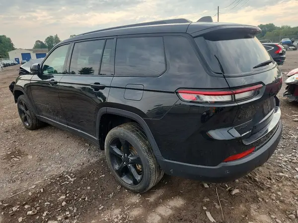 1C4RJKAGXR8528395 — 2024 Jeep Grand Cherokee, фото 2 с аукциона Copart, Передняя часть
