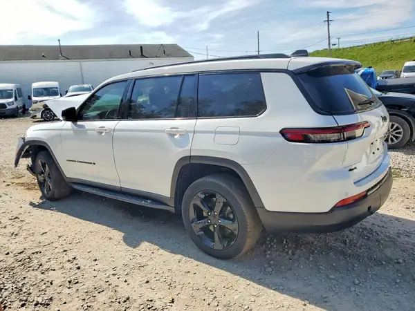 1C4RJKBG5R8503306 — 2024 Jeep Grand Cherokee, фото 2 с аукциона Copart, Передняя часть