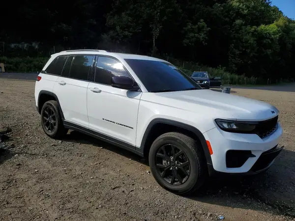 1C4RJHAG8RC233022 — 2024 Jeep Grand Cherokee, фото 4 с аукциона Copart, Задняя часть