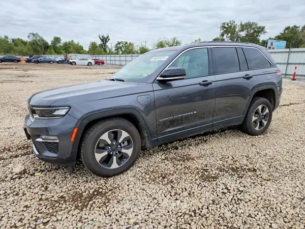 1C4RJYB60R8541729 — 2024 Jeep Grand Cherokee, Передняя часть (Front End), фото до ремонта