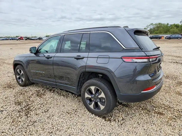 1C4RJYB60R8541729 — 2024 Jeep Grand Cherokee, фото 2 с аукциона Copart, Передняя часть