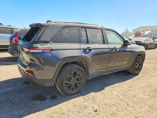 1C4RJHAG3RC209677 — 2024 Jeep Grand Cherokee, фото 3 с аукциона Copart, Задняя часть