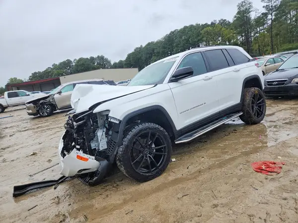 1C4RJHAG6RC250384 — 2024 Jeep Grand Cherokee, Передняя часть (Front End), фото до ремонта