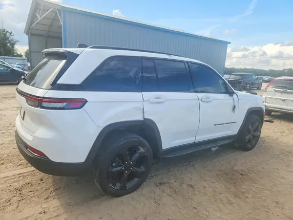 1C4RJHAG6RC233181 — 2024 Jeep Grand Cherokee, фото 3 с аукциона Copart, Опрокидывание