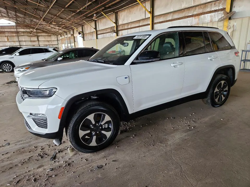 2024 Jeep Grand Cherokee VIN 1C4RJYB6XR8520371 фото 1