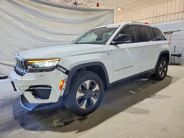 1C4RJYB60RC720981 — 2024 Jeep Grand Cherokee, Передняя часть (Front End), фото до ремонта