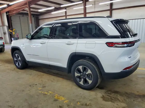 2024 JEEP GRAND CHEROKEE VIN 1C4RJYB67RC129868 фото 2