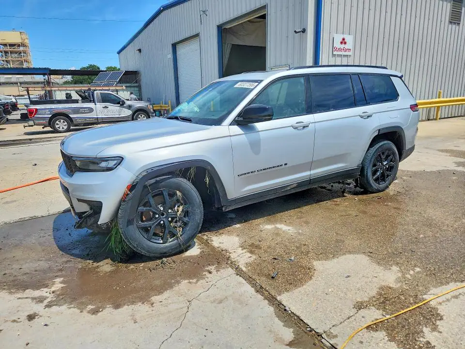 1C4RJJAG4S8758739 Jeep Grand Cherokee 2025 — повреждение Передняя часть, фото до ремонта