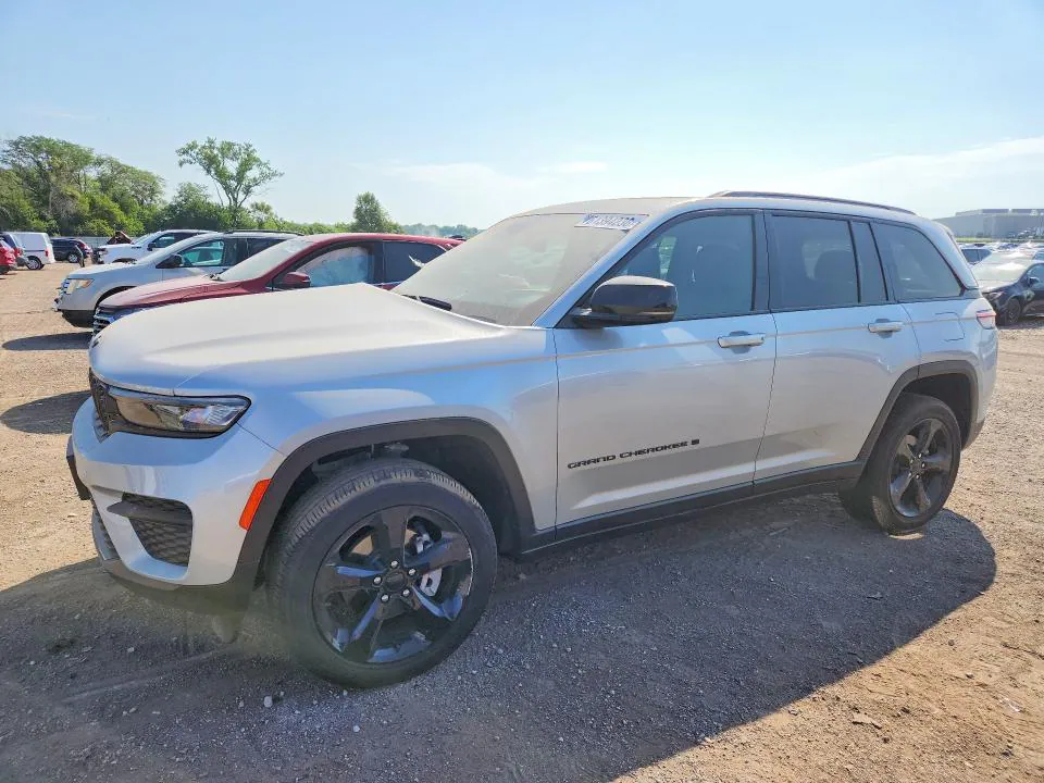 2025 Jeep Grand Cherokee VIN 1C4RJHAG4S8804319 фото 1