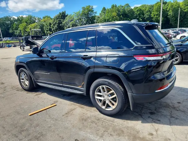 1C4RJHAG3S8644482 — 2025 Jeep Grand Cherokee, фото 2 с аукциона Copart, Передняя часть