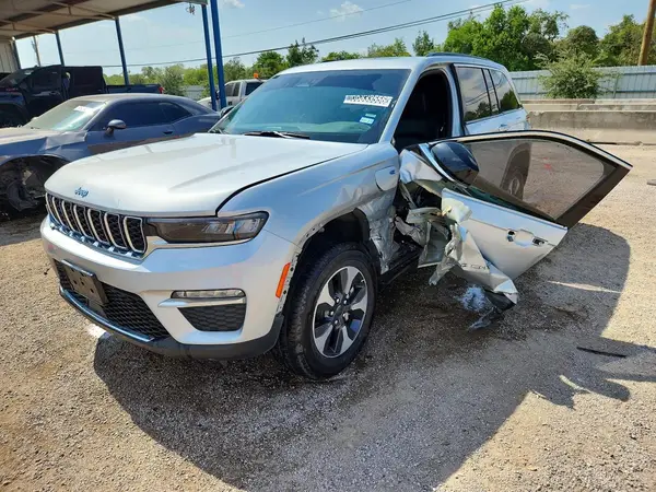 1C4RJYB64S8700998 — 2025 Jeep Grand Cherokee, Боковая часть (Side), фото до ремонта