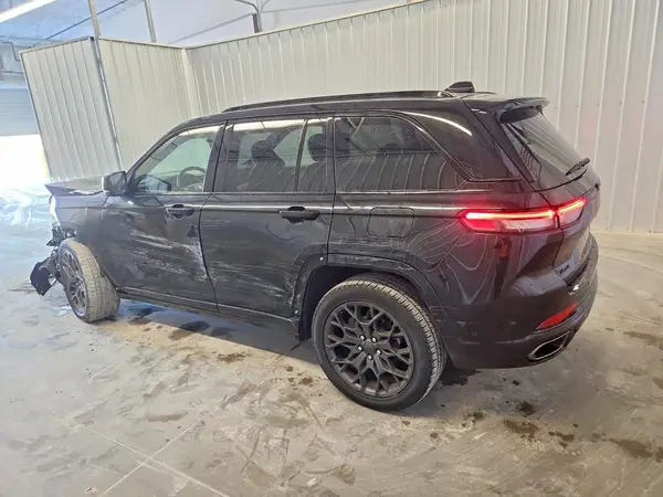 1C4RJHEG3S8768844 — 2025 Jeep Grand Cherokee, фото 2 с аукциона Copart 28.09.2026, Передняя часть