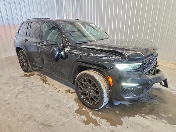 1C4RJHEG3S8768844 — 2025 Jeep Grand Cherokee, фото 4 с аукциона Copart 28.09.2026, Передняя часть