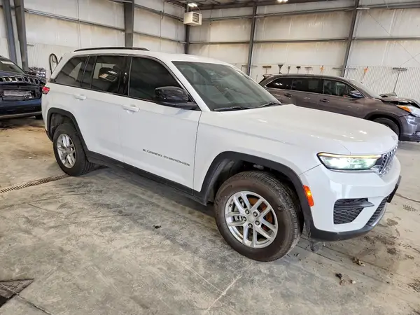 1C4RJHAG3SC344924 — 2025 Jeep Grand Cherokee, фото 4 с аукциона Copart 13.10.2026, Задняя часть