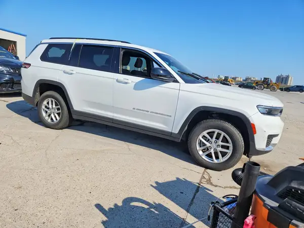 1C4RJJAG6S8647125 — 2025 Jeep Grand Cherokee, фото 4 с аукциона Copart, Задняя часть