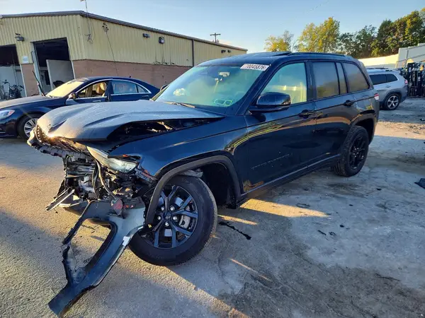 1C4RJHAG8SC286681 — 2025 Jeep Grand Cherokee, Передняя часть (Front End), фото до ремонта