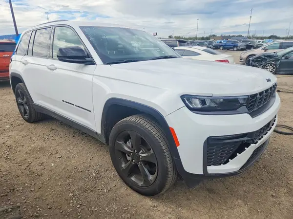 1C4RJHBR2TC202551 — 2026 Jeep Grand Cherokee, фото 4 с аукциона Copart, Задняя часть