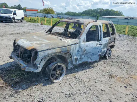 1J4GK58K65W633418 — 2005 Jeep Liberty (North America), Пожар, фото до ремонта