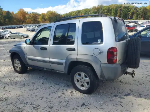 2007 Jeep Liberty Sport VIN 1J4GL48K37W621396 фото 2