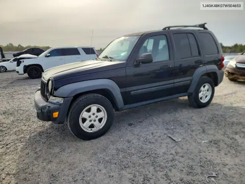 1J4GK48K07W504653 — 2007 Jeep Liberty (North America), Передняя часть, фото до ремонта