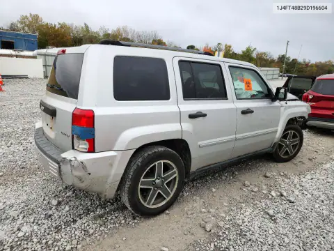 1J4FT48B29D196604 — 2009 Jeep Liberty (Patriot), фото 3 с аукциона Copart, Передняя часть