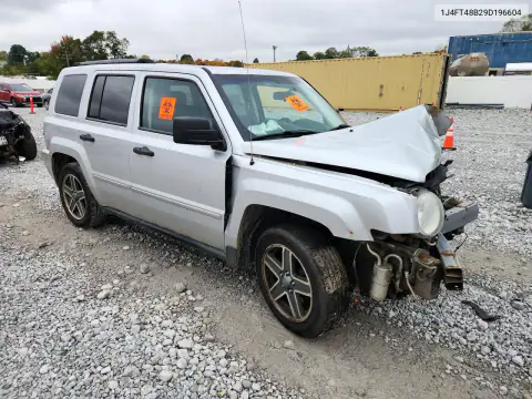 1J4FT48B29D196604 — 2009 Jeep Liberty (Patriot), фото 4 с аукциона Copart, Передняя часть