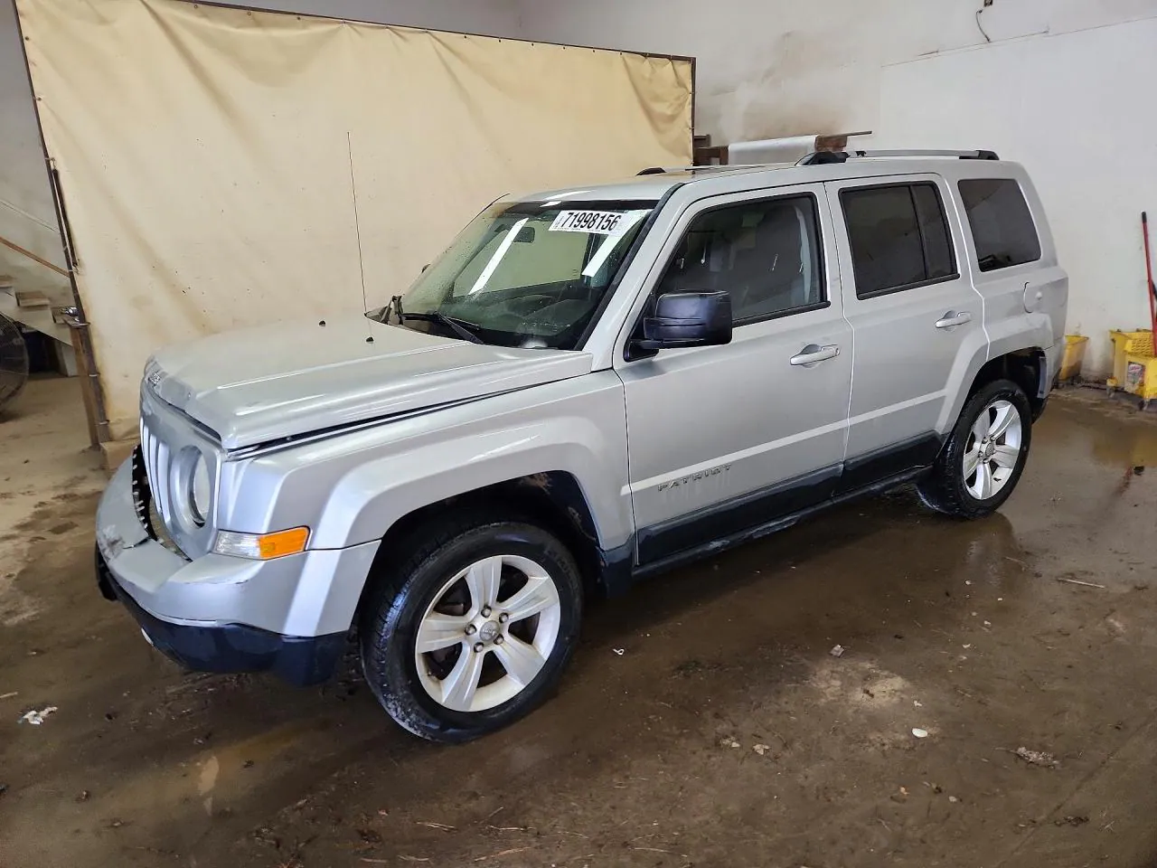 2011 Jeep Patriot Latitude VIN 1J4NF4GB9BD235411 фото 1