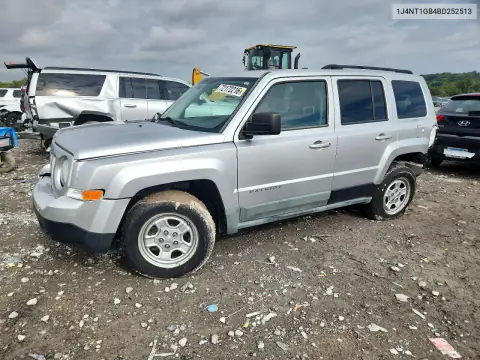 1J4NT1GB4BD252513 — 2011 Jeep Liberty (Patriot), Ходовая часть, фото до ремонта
