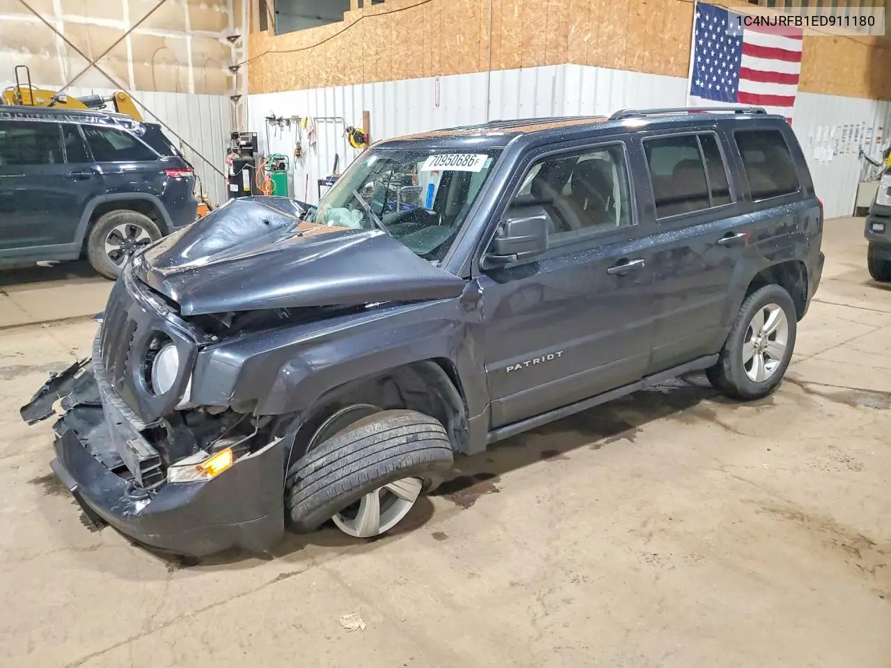 2014 Jeep Patriot Latitude VIN 1C4NJRFB1ED911180 фото 1