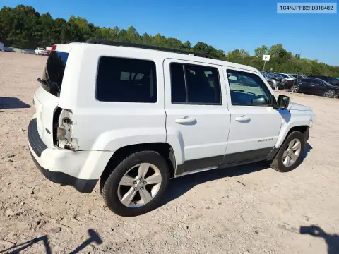 1C4NJPFB2FD318482 — 2015 Jeep Liberty (Patriot), фото 3 с аукциона Copart, Передняя часть