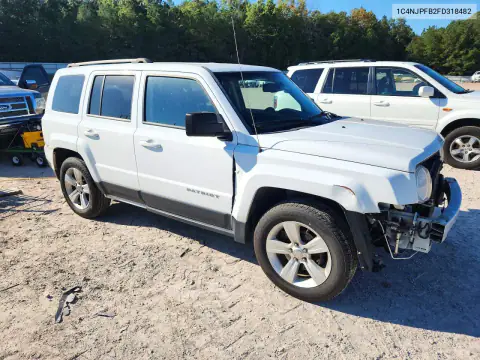 1C4NJPFB2FD318482 — 2015 Jeep Liberty (Patriot), фото 4 с аукциона Copart, Передняя часть