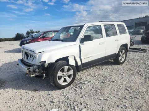 1C4NJRBB4GD674855 — 2016 Jeep Liberty (Patriot), Передняя часть, фото до ремонта