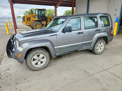 1C4PJMAK7CW190089 — 2012 Jeep Liberty, Град (Hail), фото до ремонта