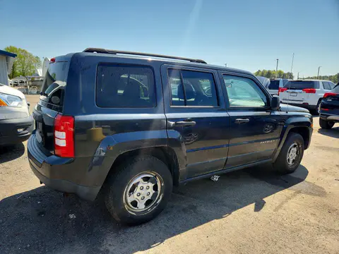 2014 Jeep Patriot VIN 1C4NJPBB4ED692452 фото 3